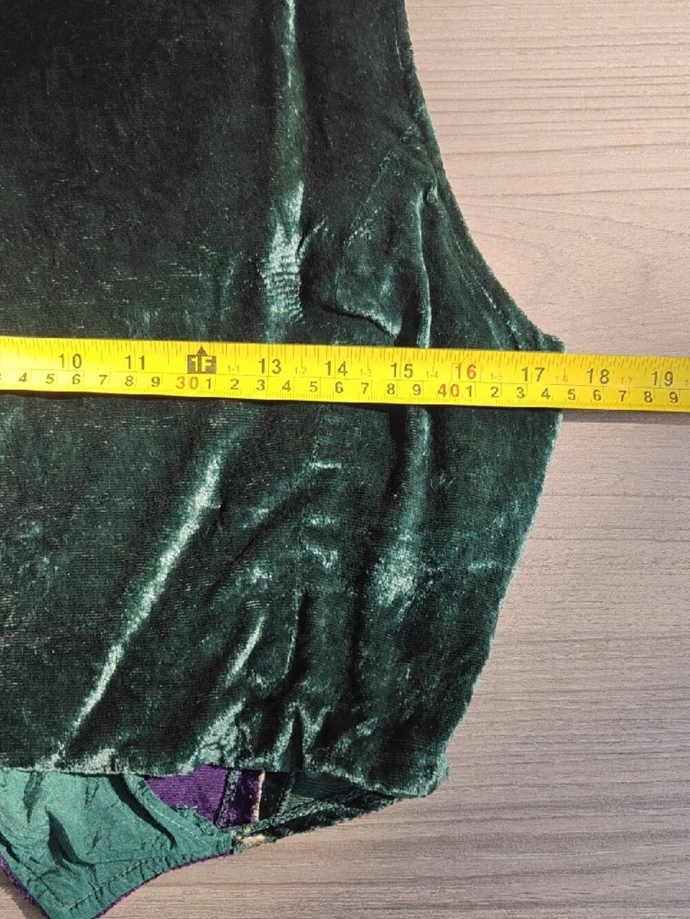 Vintage Le chteau Velvet Patchwork Vest - Multicolor - Picture 8 of 9